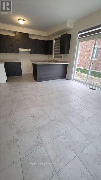 1 Sparrowbrook Street, Caledon, Ontario L7C 4B2 - Photo 5 - W13539466