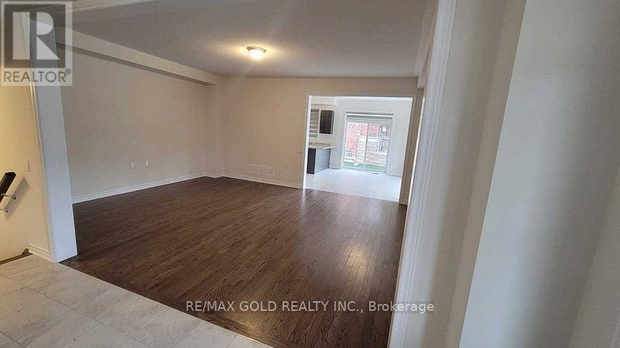 1 Sparrowbrook Street, Caledon, Ontario L7C 4B2 - Photo 6 - W13539466