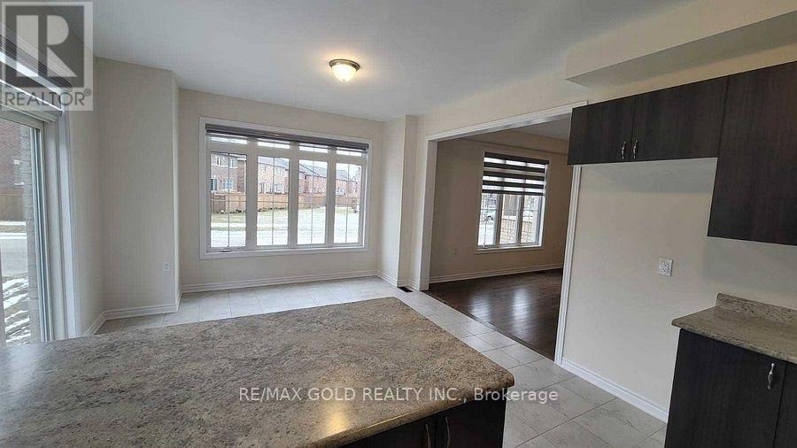 1 Sparrowbrook Street, Caledon, Ontario L7C 4B2 - Photo 7 - W13539466
