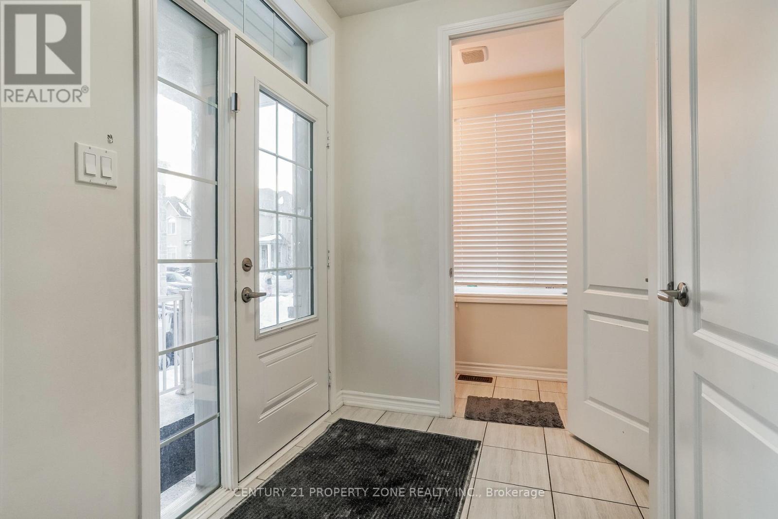 Upper Level - 38 Dolobram Trail, Brampton, Ontario L7Z 4Y3 - Photo 3 - W13539482