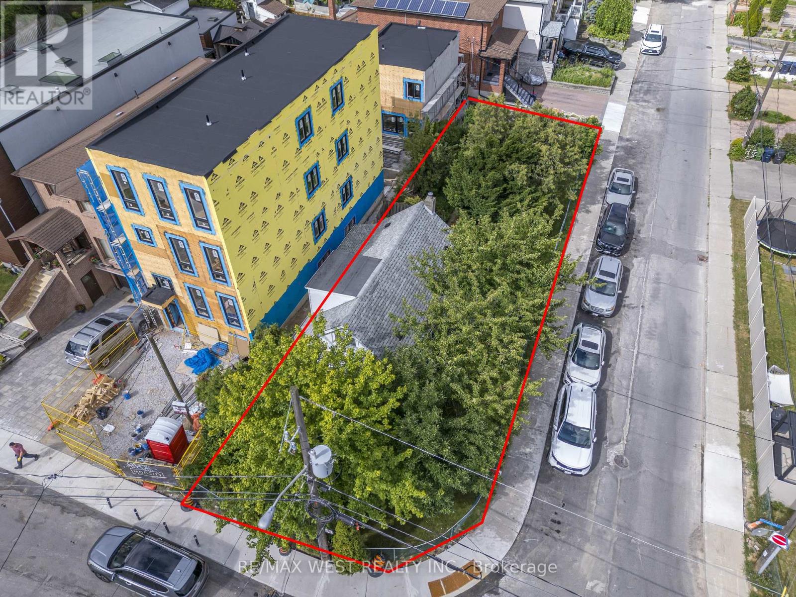 48 Ennerdale Road, Toronto, Ontario M6E 4C3 - Photo 1 - W13539498