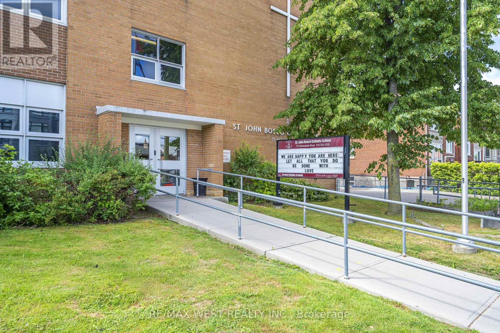 48 Ennerdale Road, Toronto, Ontario M6E 4C3 - Photo 15 - W13539498
