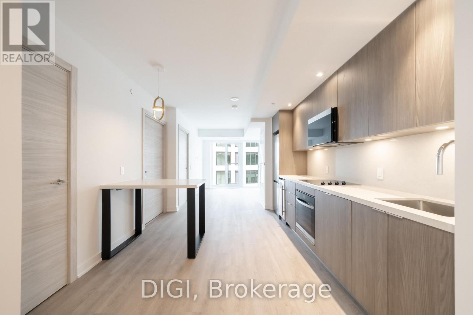 E725 - 485 Perth Avenue, Toronto, Ontario  M6N 0B9 - Photo 2 - W13539598