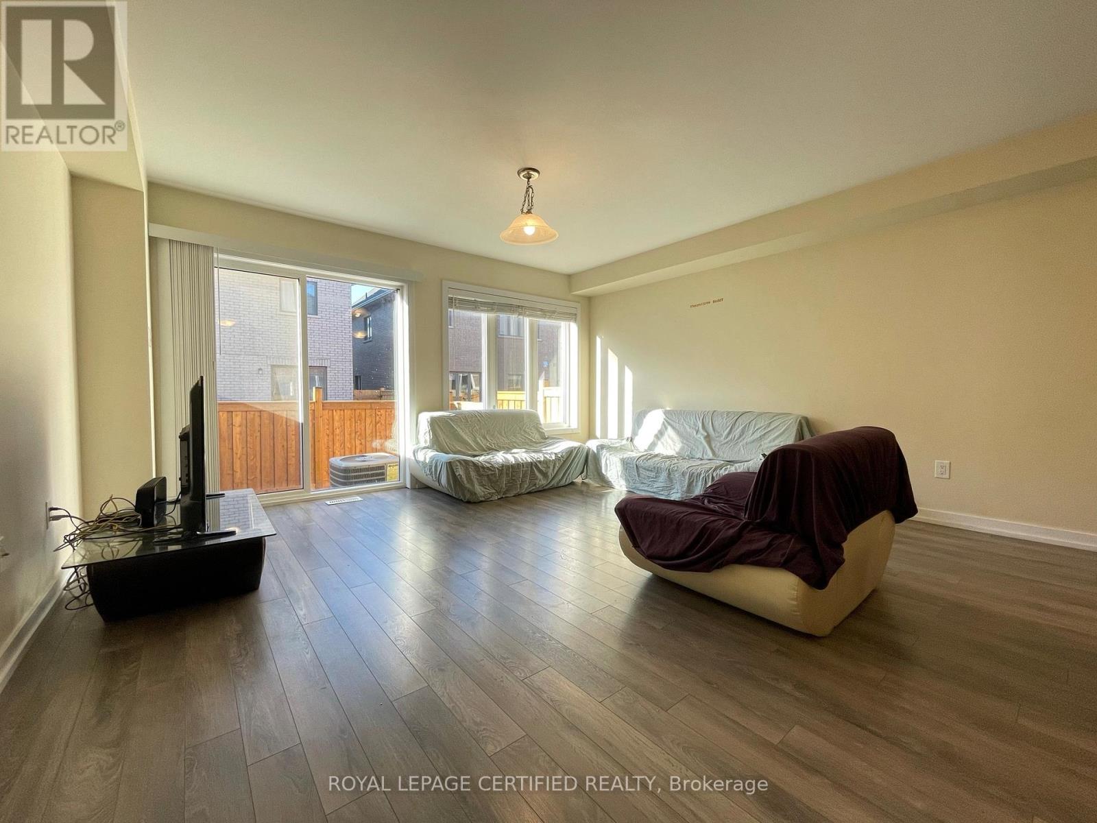46 Golden Springs Drive, Brampton, Ontario L7A 4N5 - Photo 11 - W13539602
