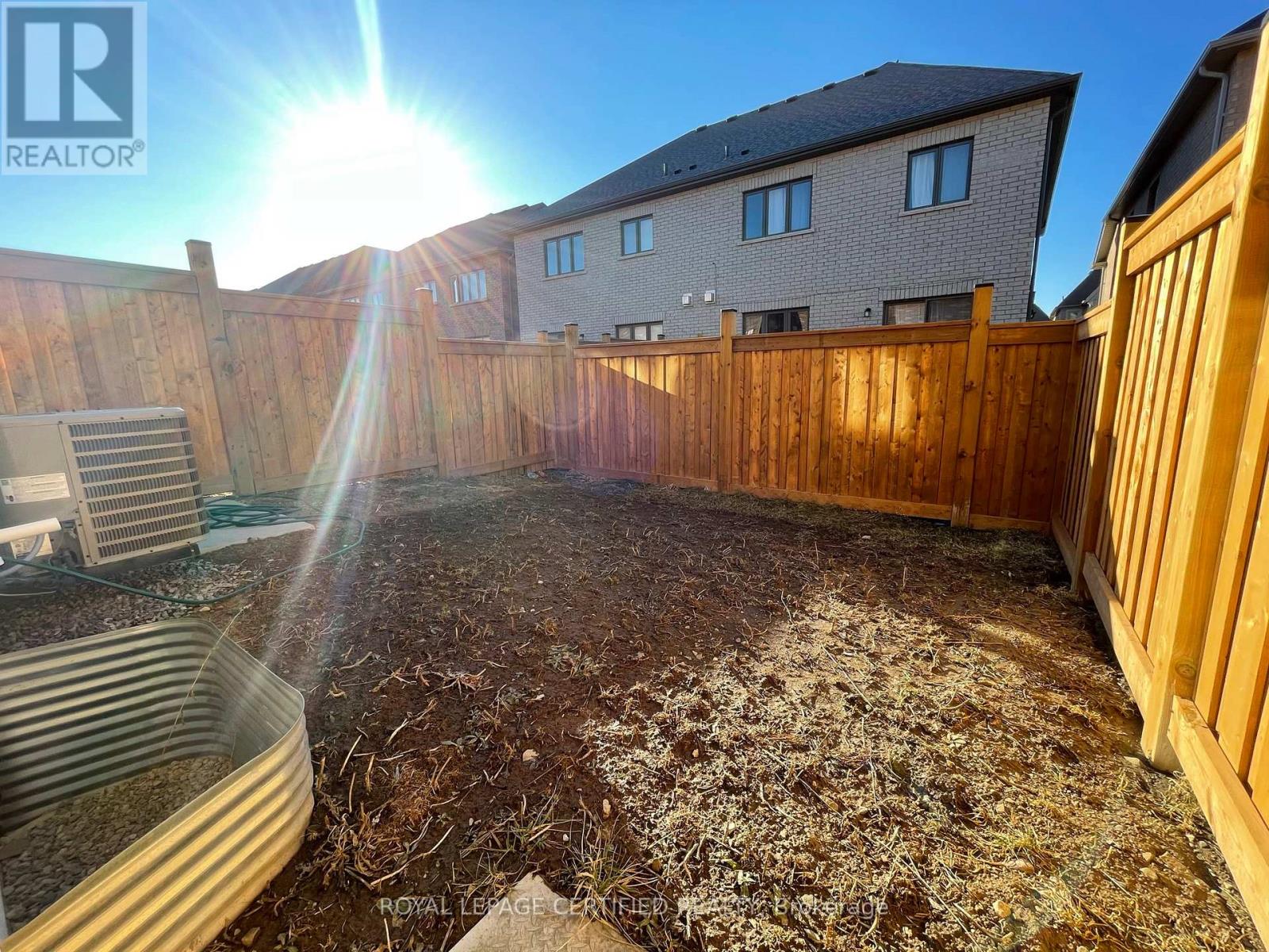46 Golden Springs Drive, Brampton, Ontario L7A 4N5 - Photo 40 - W13539602
