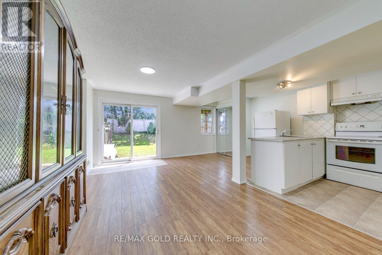 Basement - 3332 Angel Pass Drive, Mississauga, Ontario L5M 7K2 - Photo 3 - W13539628