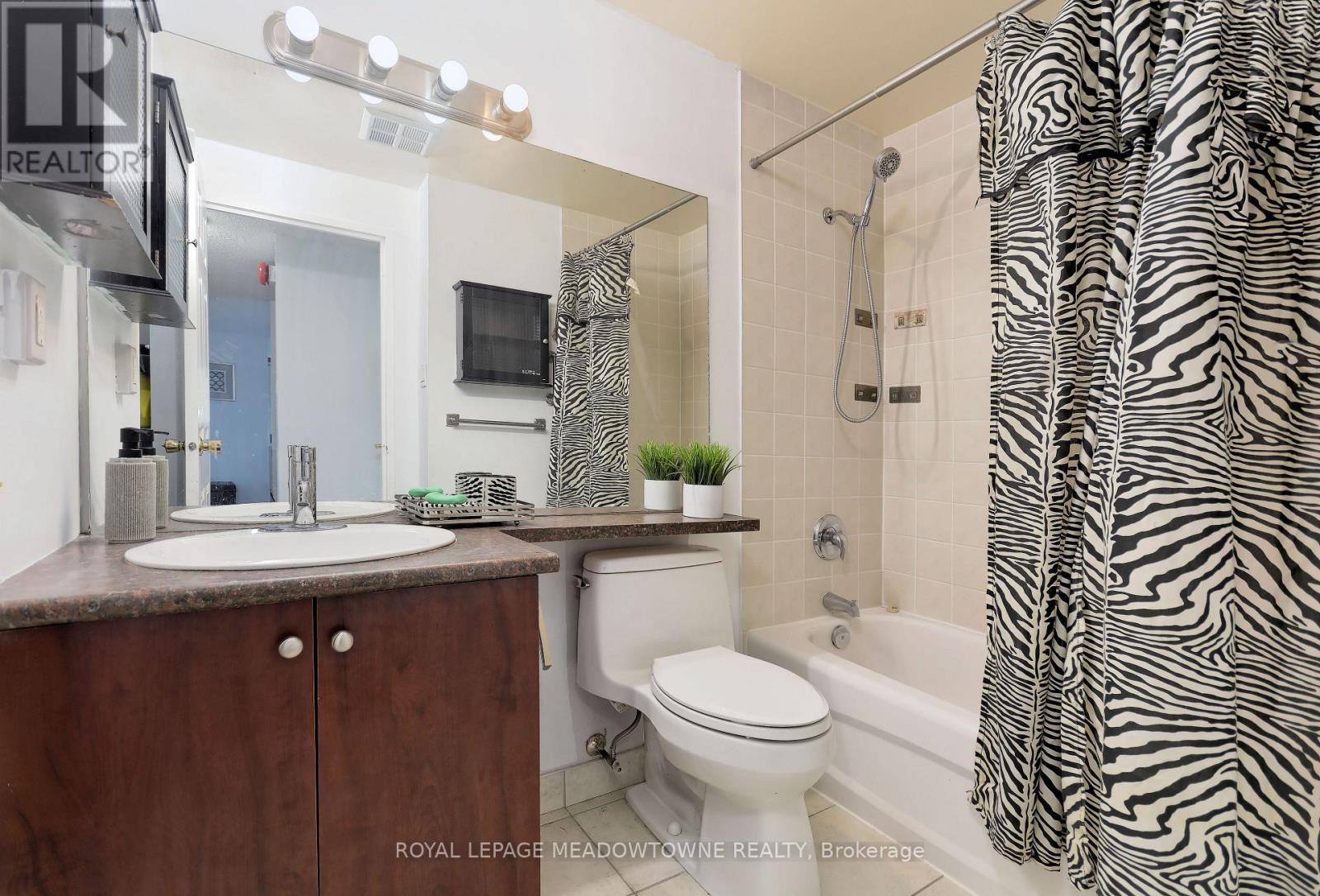 1013 - 6720 Glen Erin Drive, Mississauga, Ontario  L5N 3K8 - Photo 19 - W13539716