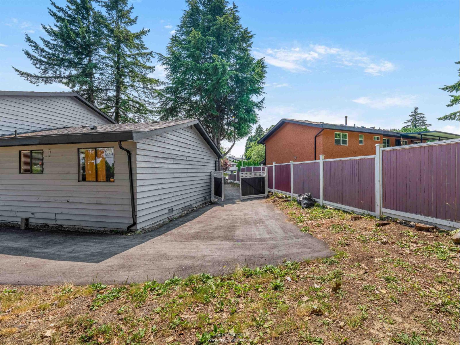 12779 Drummond Place, Surrey, British Columbia V3V 6G4 - Photo 4 - R3143780