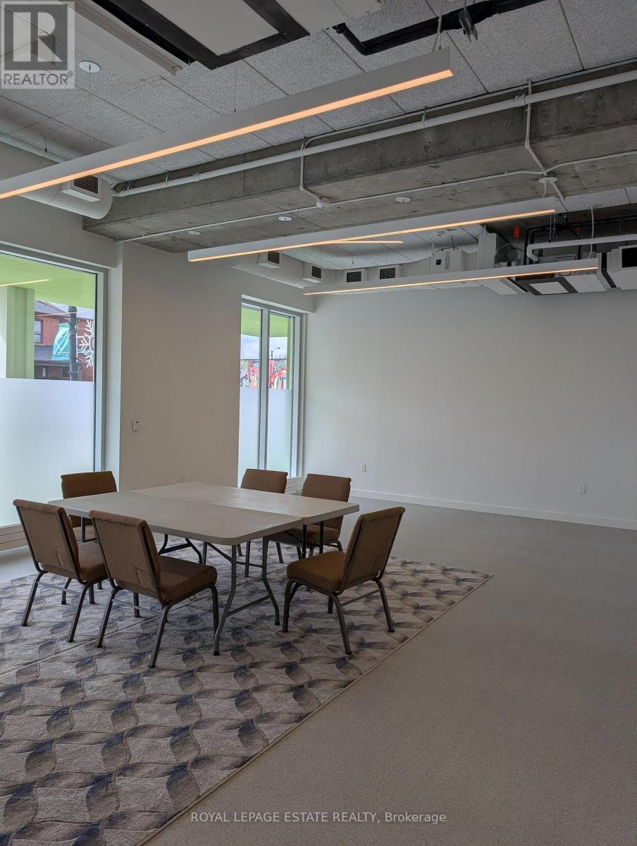 (Main Level) - 473 Oakwood Avenue, Toronto, Ontario  M6E 2W4 - Photo 4 - C12437656