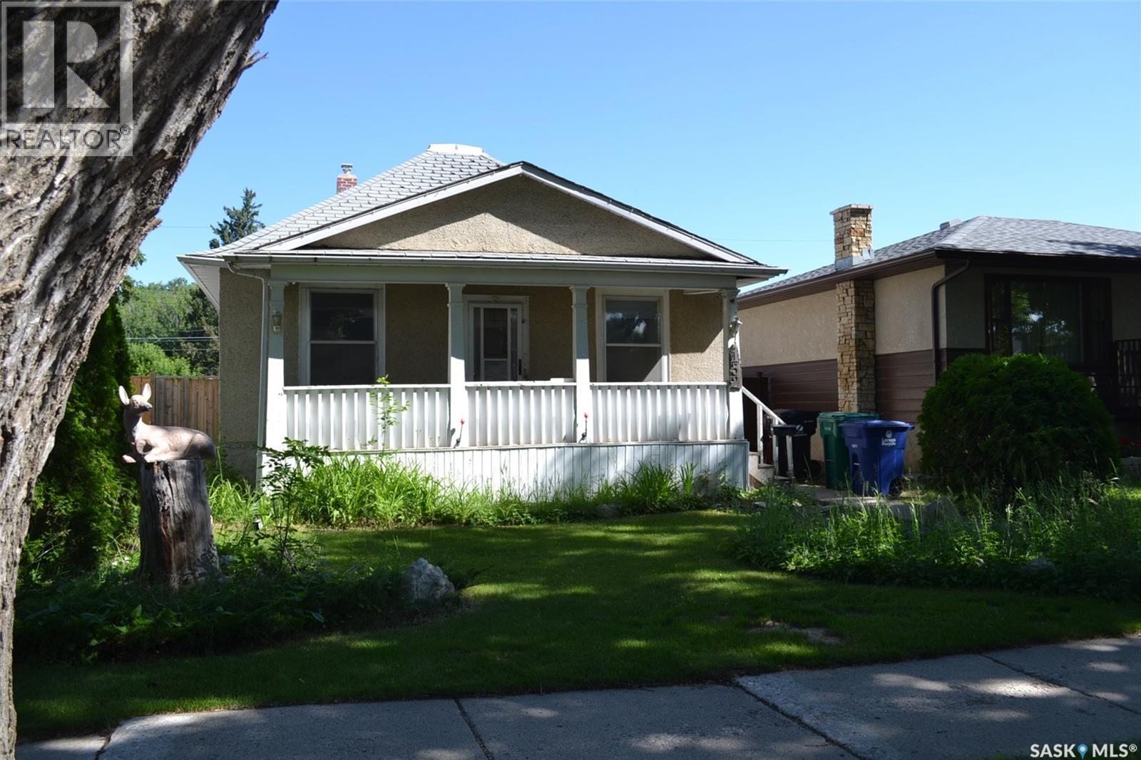 132 106th STREET W, Saskatoon, Saskatchewan