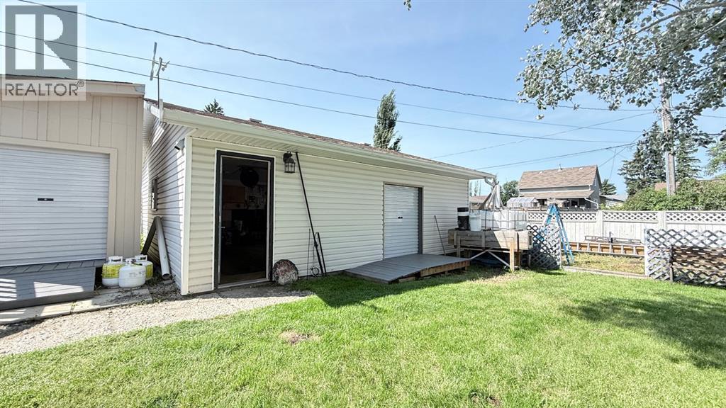 90 4 Street E, Lashburn, Saskatchewan  S0M 1H0 - Photo 36 - A2327647