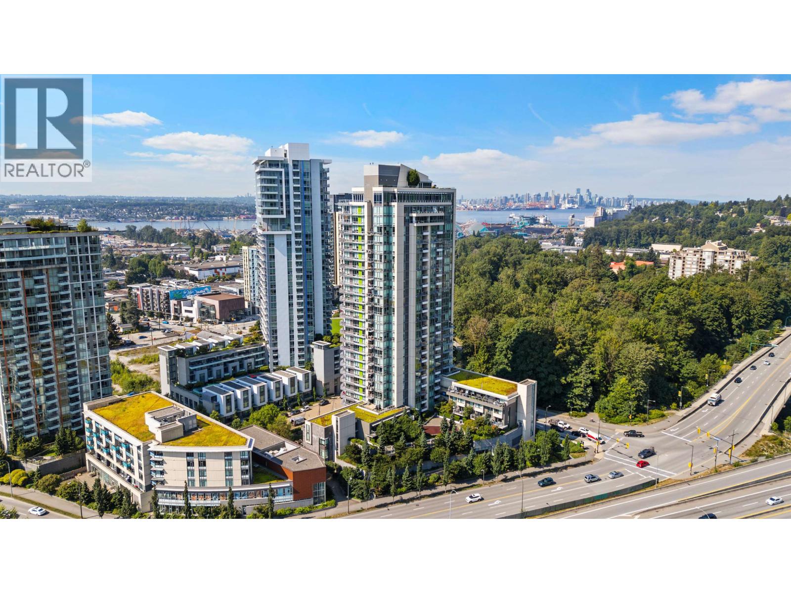 608 680 Seylynn Crescent, North Vancouver, British Columbia  V7J 0B5 - Photo 2 - R3144159