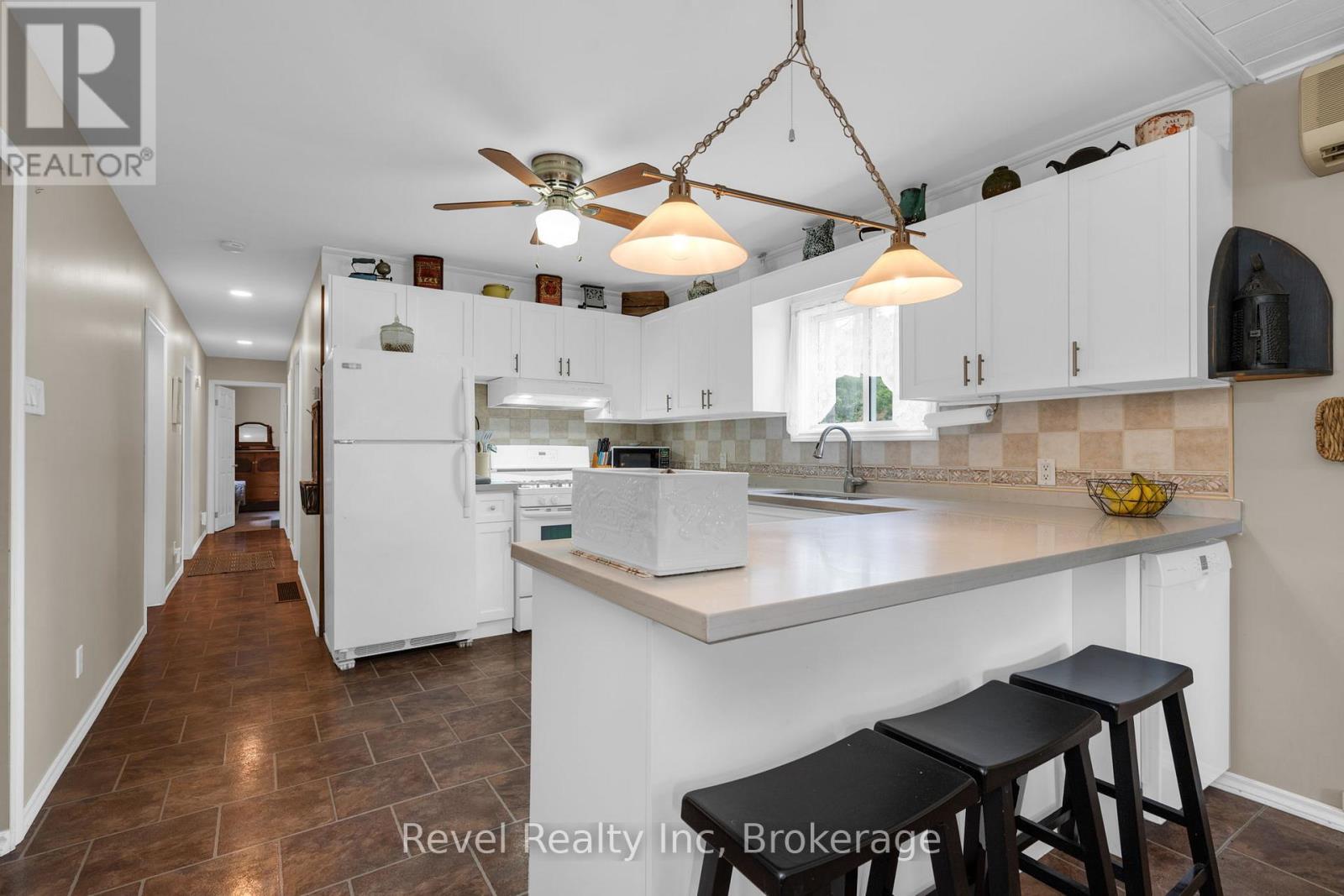 19 - 5411 Elliott Side Road, Tay, Ontario  L4R 4K3 - Photo 6 - S13539826