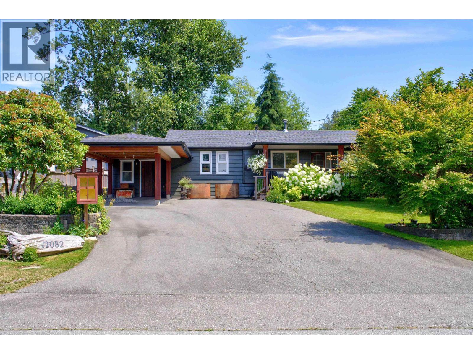 12082 261 Street, Maple Ridge, British Columbia  V2W 2A6 - Photo 2 - R3143978