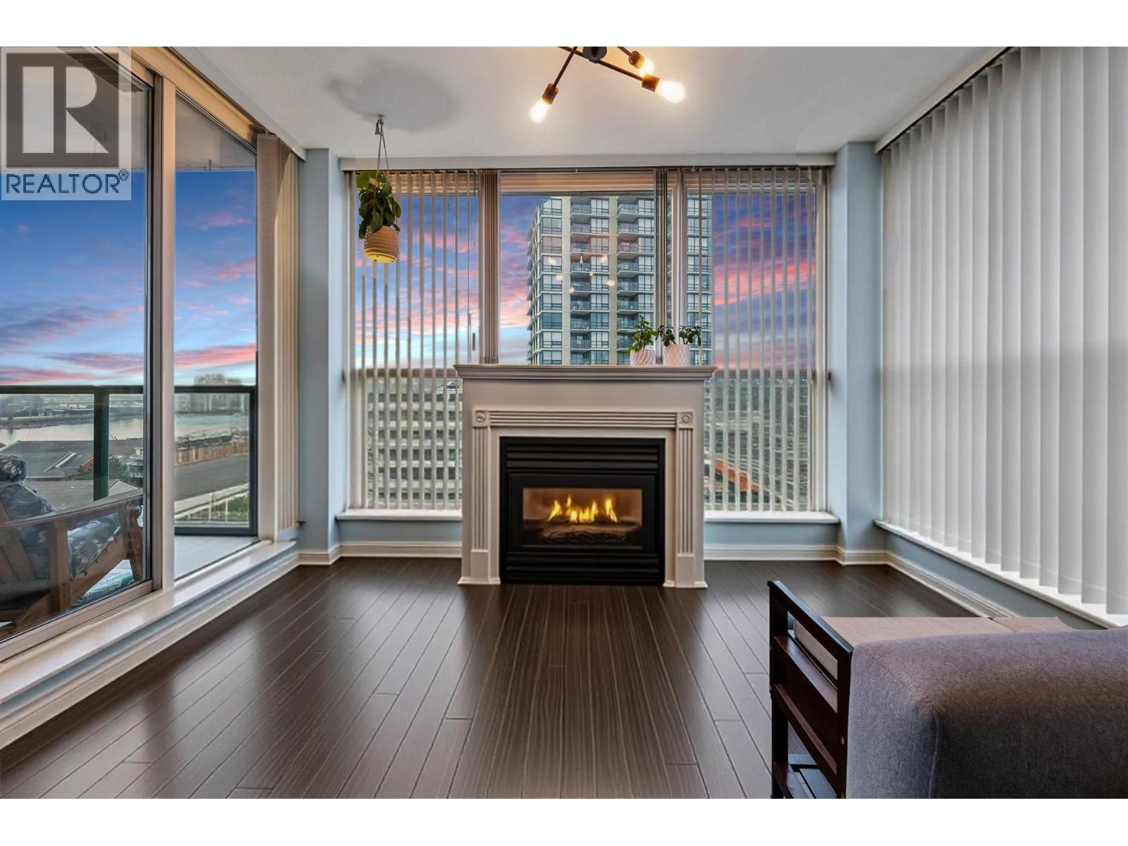 1006 10 Laguna Court, New Westminster, British Columbia  V3M 6W3 - Photo 4 - R3143998