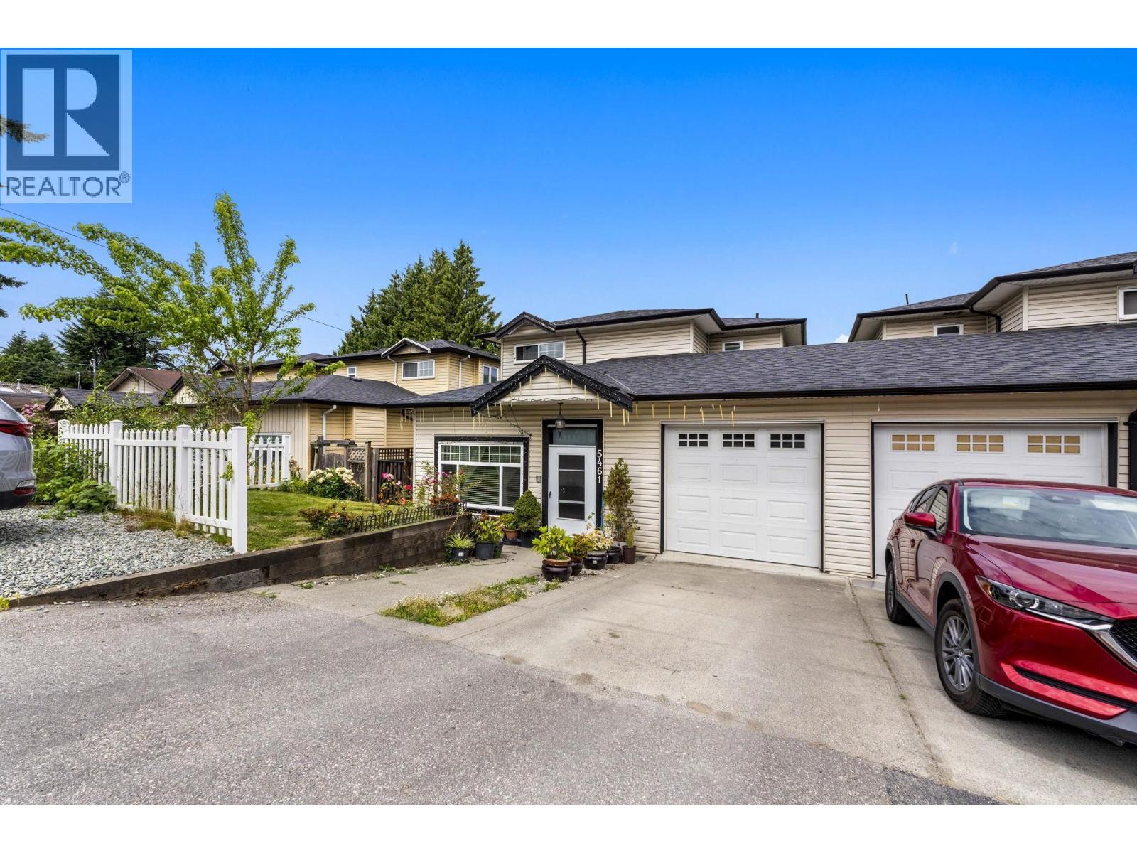 5461 Manor Street, Burnaby, British Columbia  V5G 1B6 - Photo 3 - R3143134