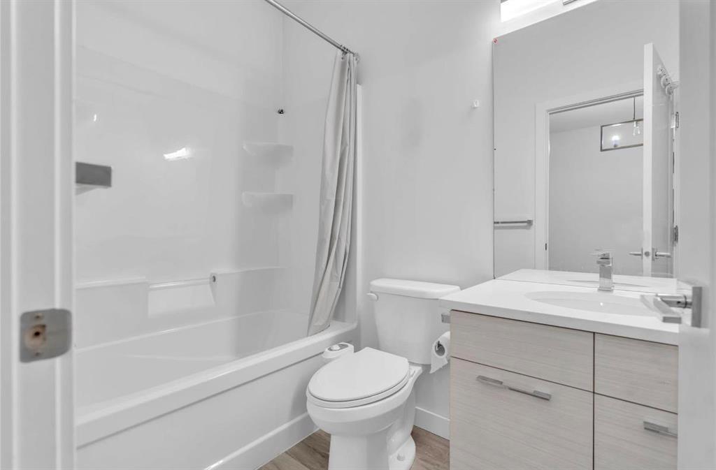 49 Prairie Spring Bay, Winnipeg, Manitoba  R2R 2Z6 - Photo 4 - 202616032