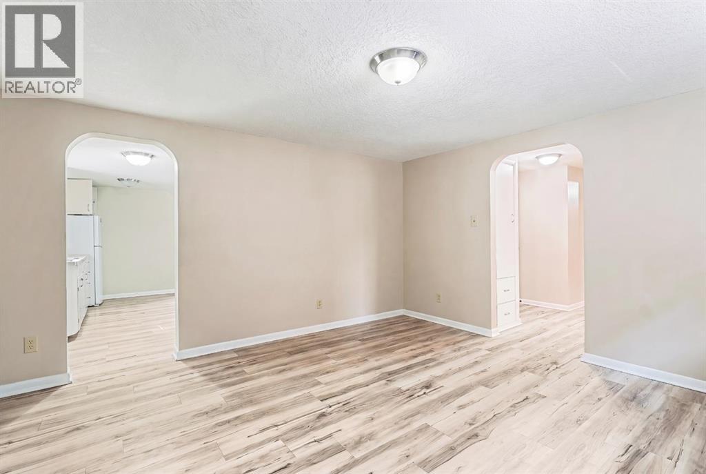 421 24 Street S, Lethbridge, Alberta  T1J 3N4 - Photo 18 - A2325030