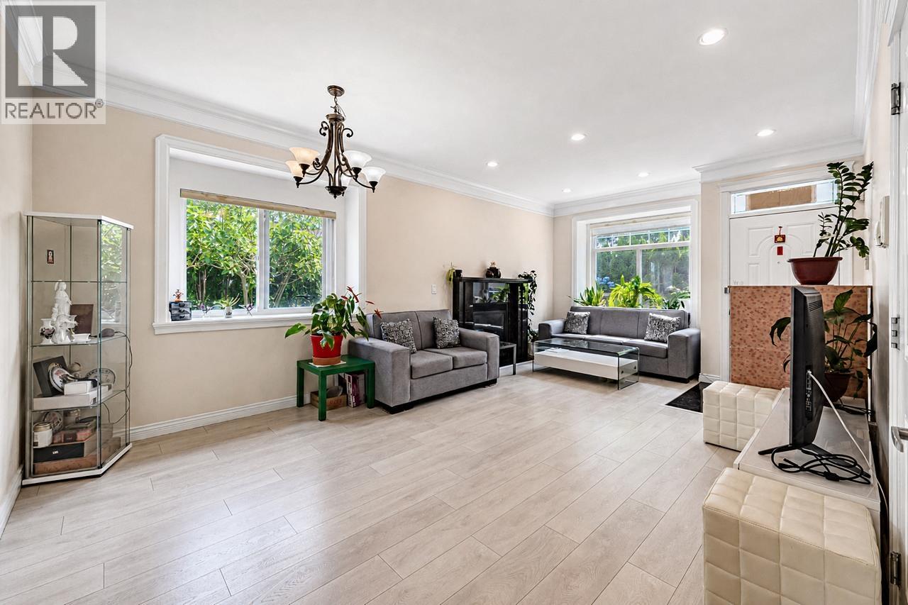 6890 Koala Crescent, Burnaby, British Columbia  V5E 3K9 - Photo 18 - R3144031
