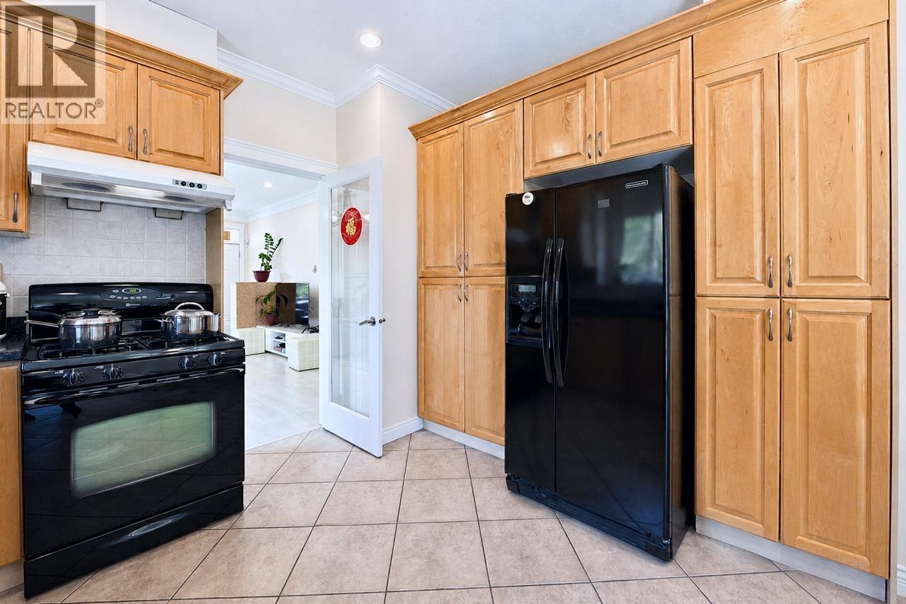 6890 Koala Crescent, Burnaby, British Columbia  V5E 3K9 - Photo 11 - R3144031