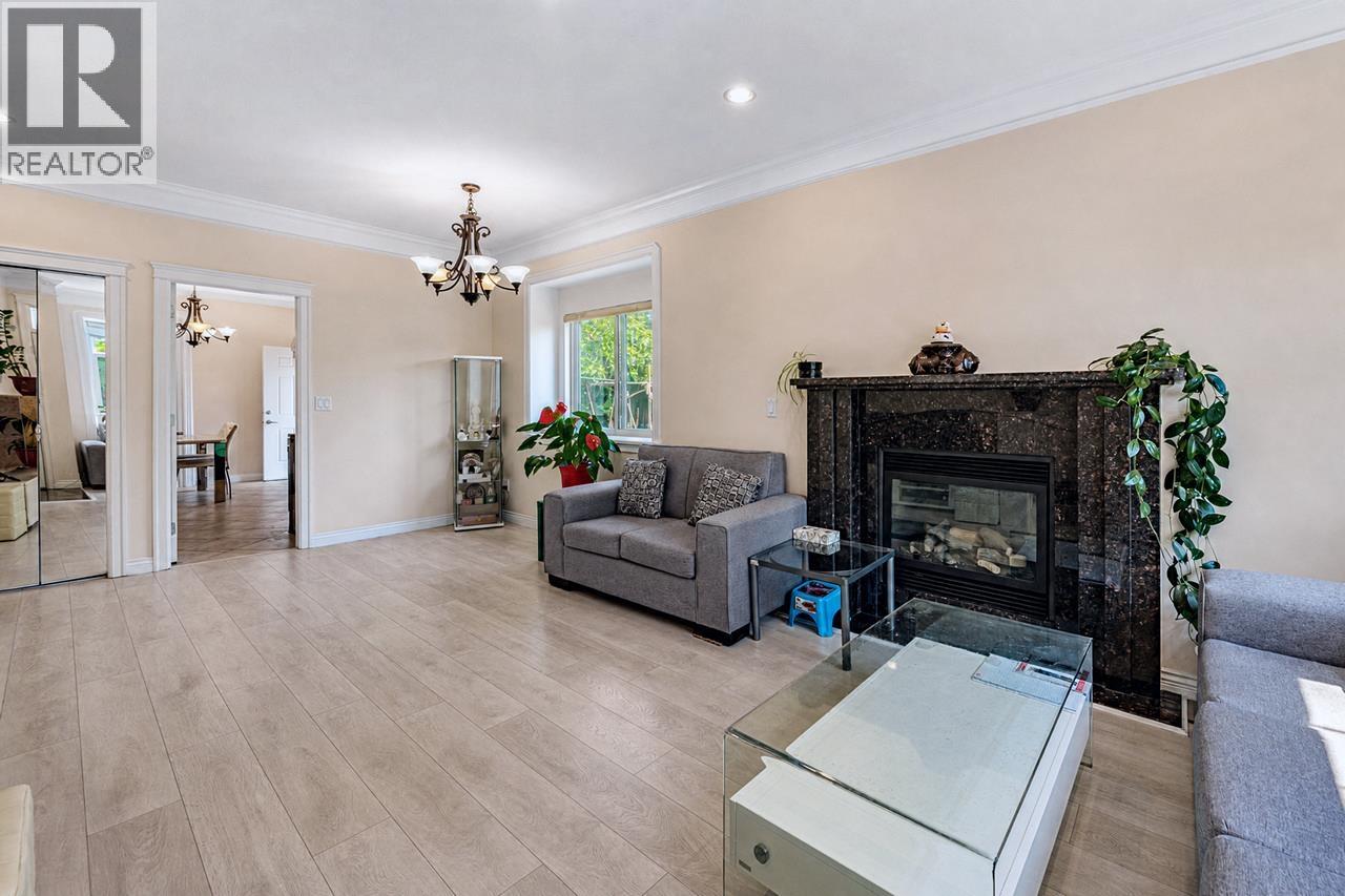6890 Koala Crescent, Burnaby, British Columbia  V5E 3K9 - Photo 12 - R3144031