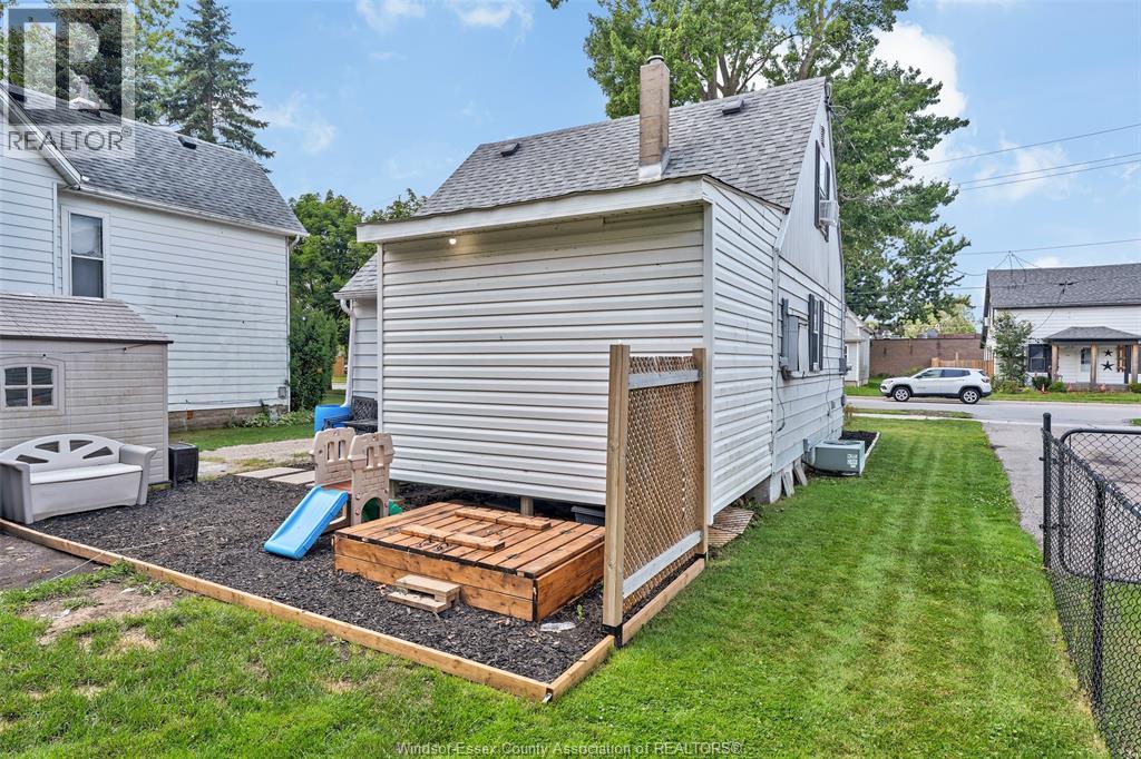 9 Cathcart, Tilbury, Ontario N0P 2L0 - Photo 11 - 26016443