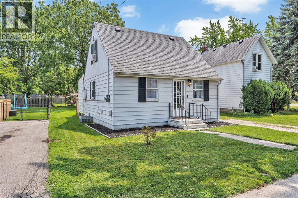 9 Cathcart, Tilbury, Ontario N0P 2L0 - Photo 2 - 26016443