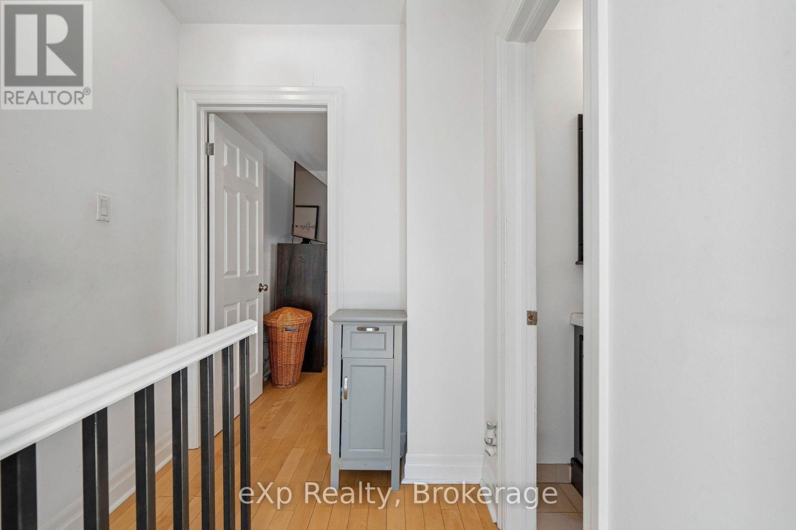 313 Bartlett Avenue N, Toronto, Ontario  M6H 3G8 - Photo 25 - W13539904