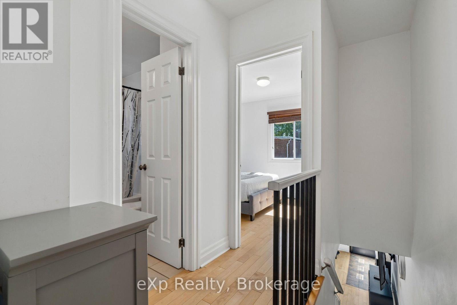 313 Bartlett Avenue N, Toronto, Ontario  M6H 3G8 - Photo 26 - W13539904