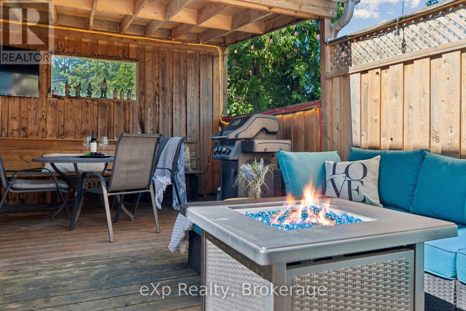 313 Bartlett Avenue N, Toronto, Ontario  M6H 3G8 - Photo 36 - W13539904