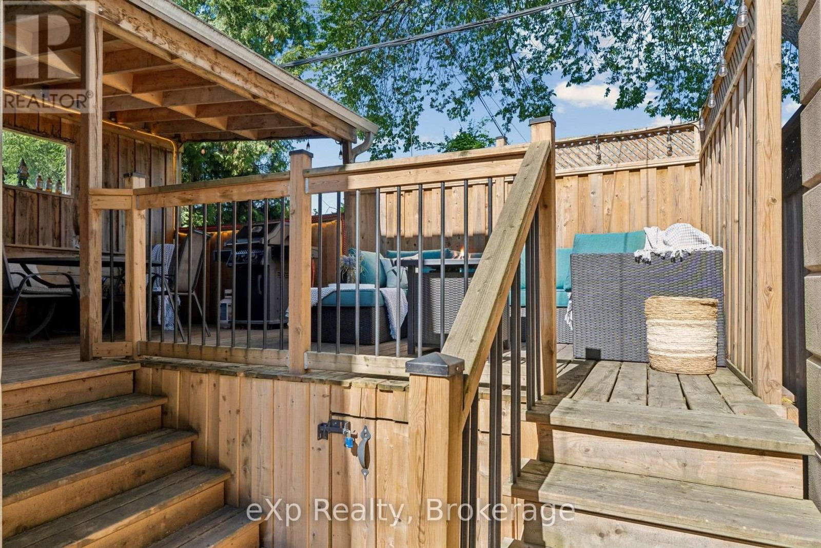 313 Bartlett Avenue N, Toronto, Ontario  M6H 3G8 - Photo 40 - W13539904