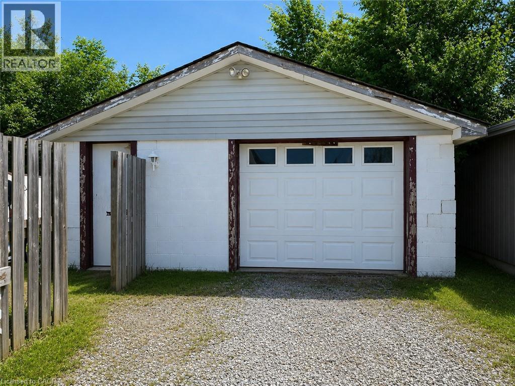 135 Mcarthur Avenue, Welland, Ontario  L3B 2J8 - Photo 4 - 40845801