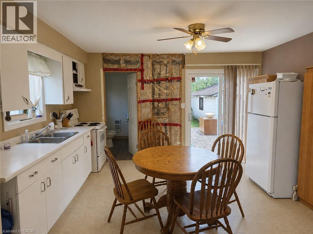 135 Mcarthur Avenue, Welland, Ontario  L3B 2J8 - Photo 5 - 40845801