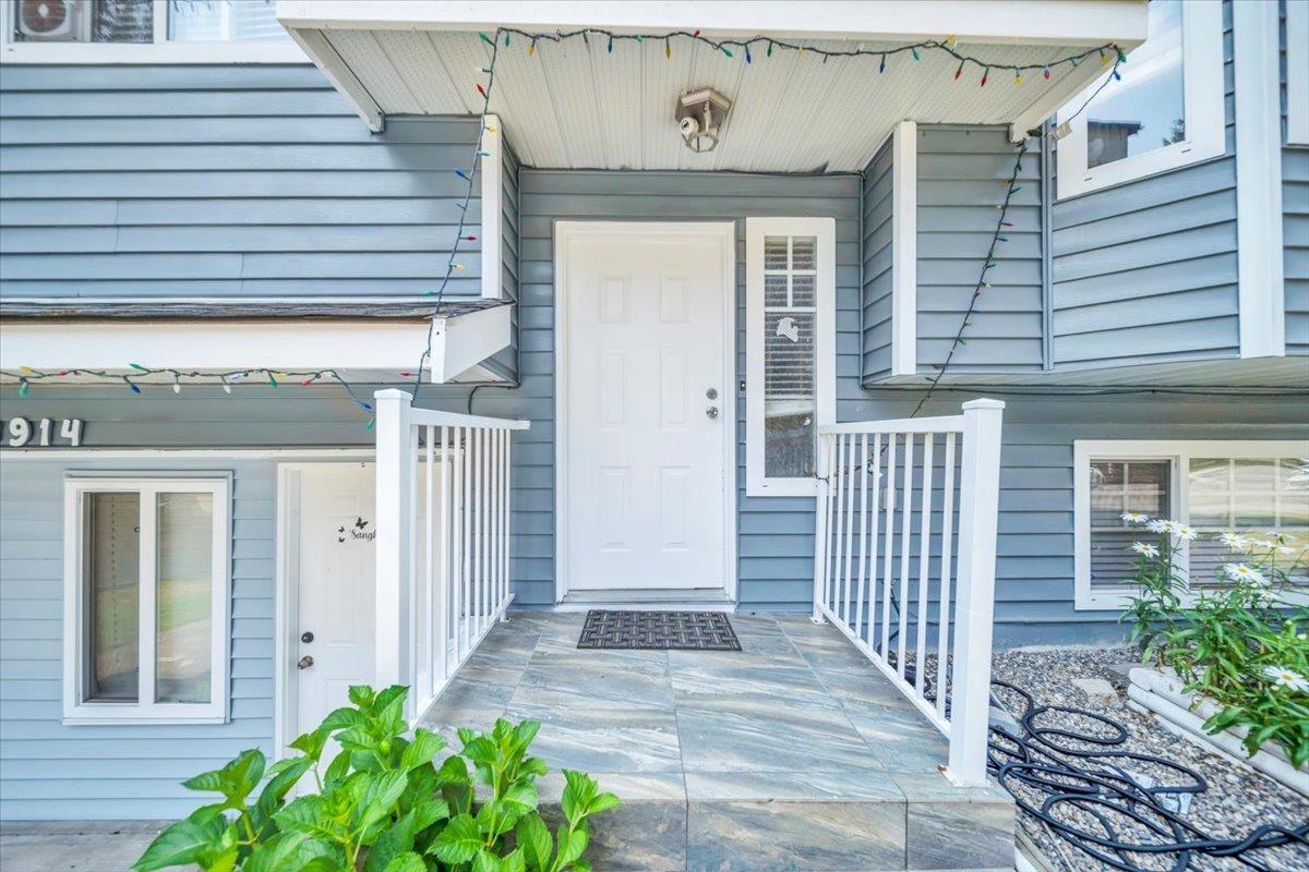 13914 80b Avenue, Surrey, British Columbia  V3W 9B4 - Photo 3 - R3143870