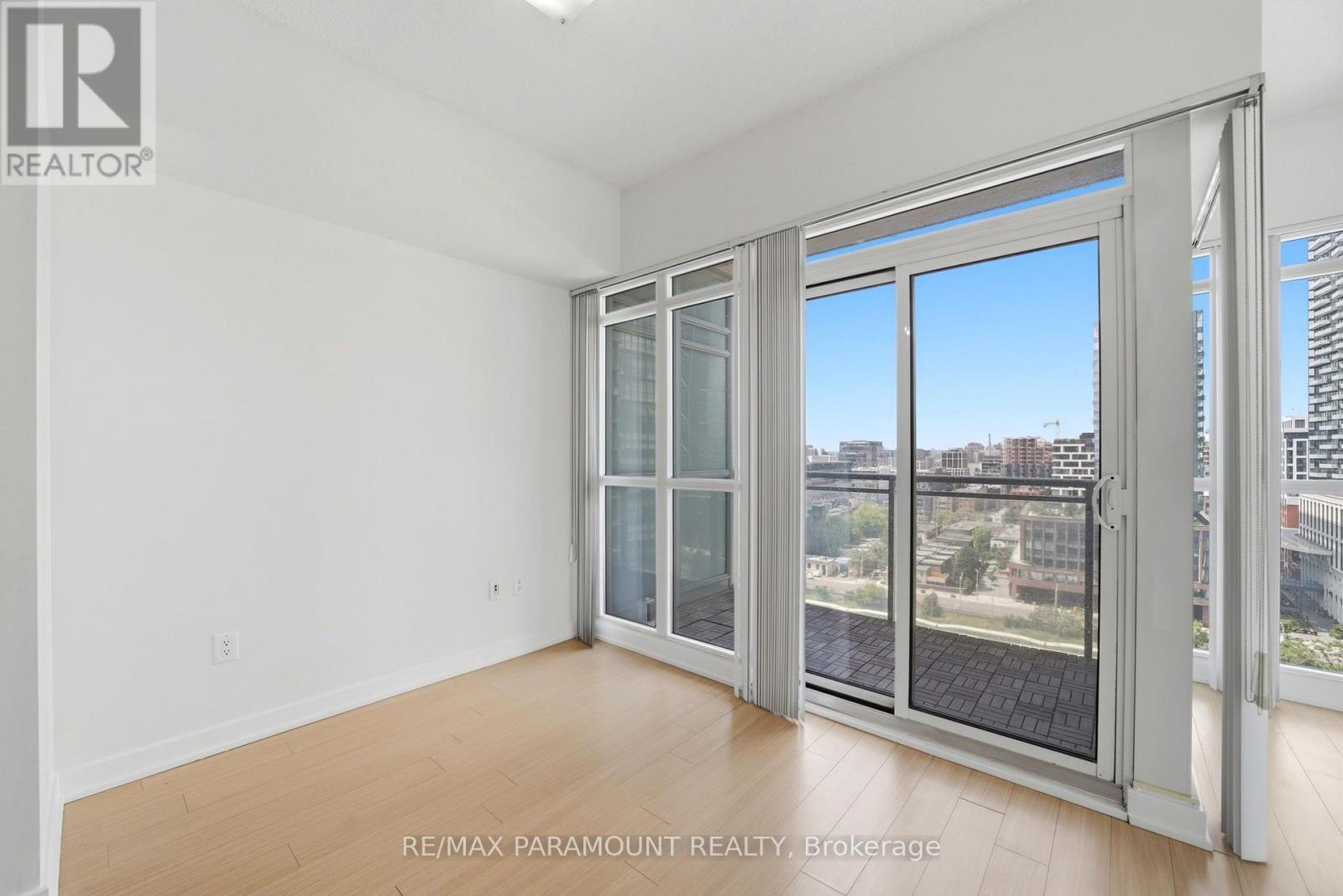 1905 - 10 Capreol Court, Toronto, Ontario  M5V 4B3 - Photo 15 - C13539992