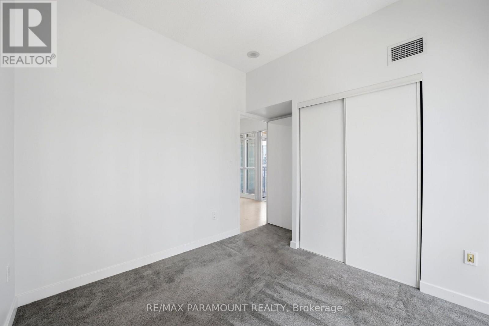 1905 - 10 Capreol Court, Toronto, Ontario  M5V 4B3 - Photo 16 - C13539992