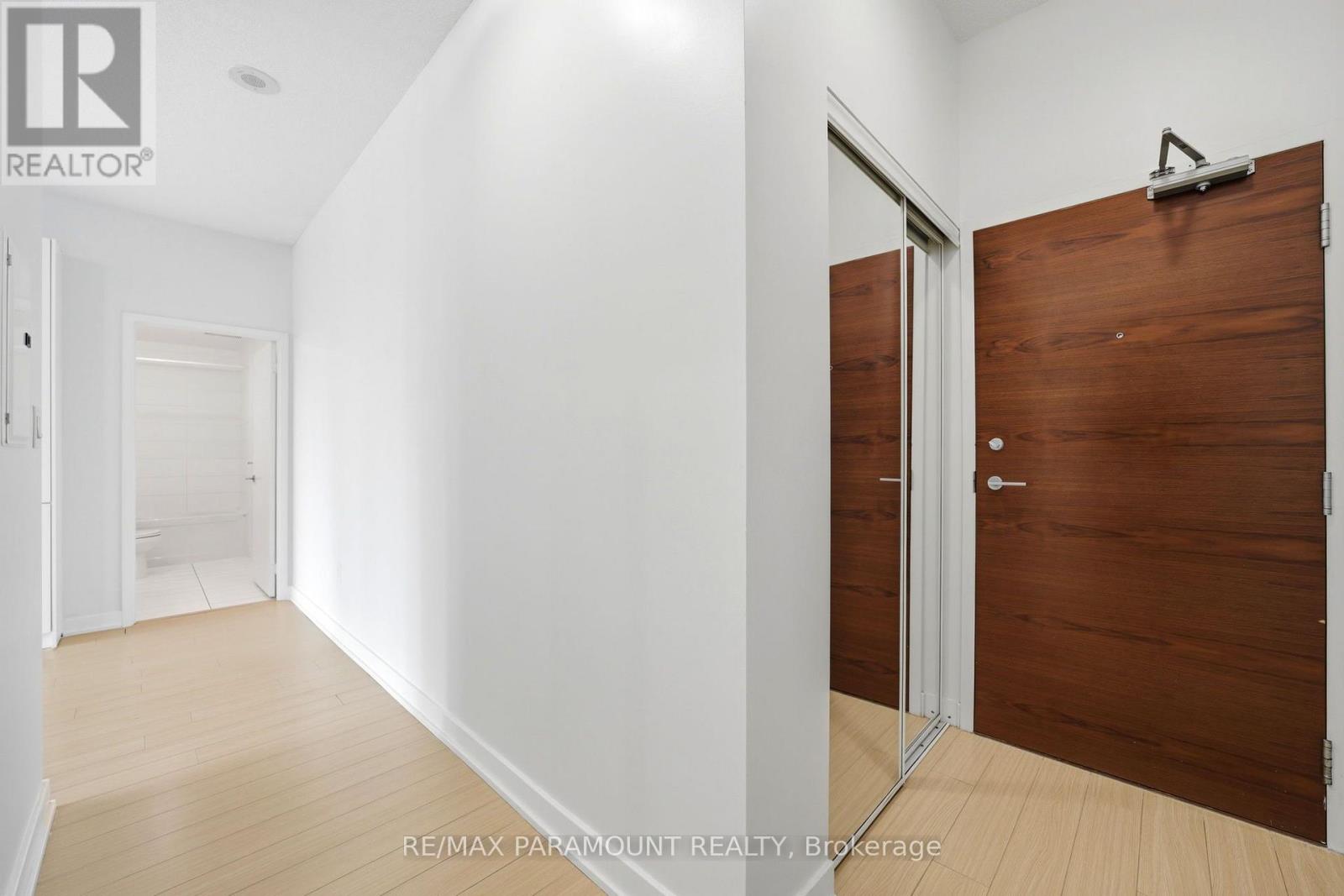 1905 - 10 Capreol Court, Toronto, Ontario  M5V 4B3 - Photo 2 - C13539992