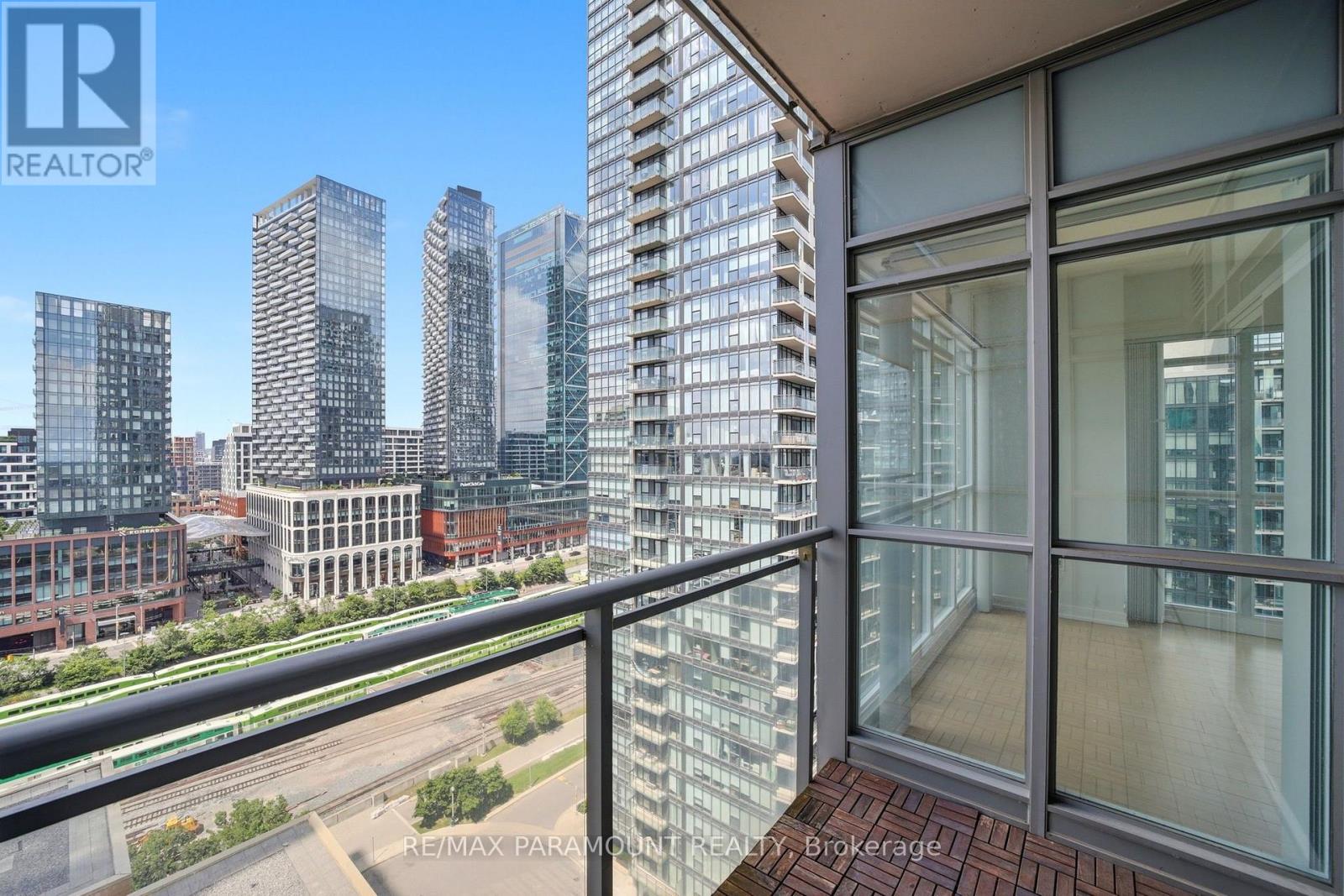 1905 - 10 Capreol Court, Toronto, Ontario  M5V 4B3 - Photo 22 - C13539992