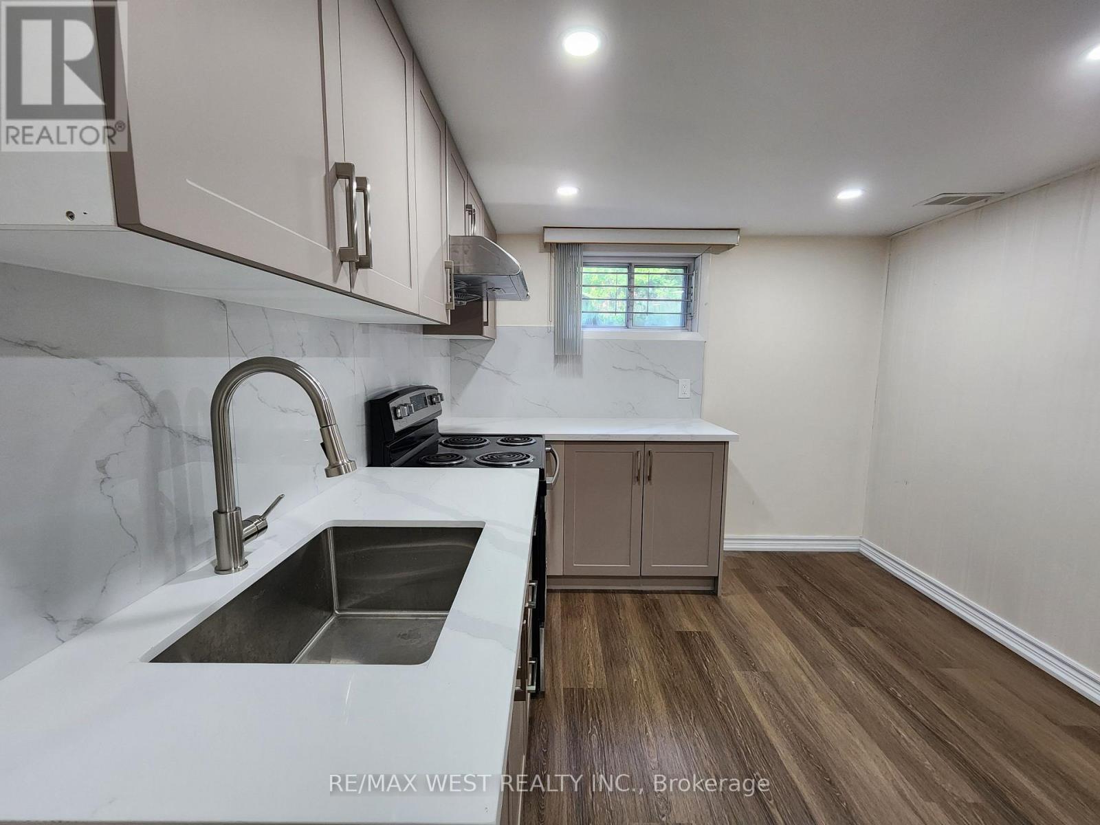 Bsmt - 105 Crocus Drive, Toronto, Ontario M1R 4T3 - Photo 3 - E13539876