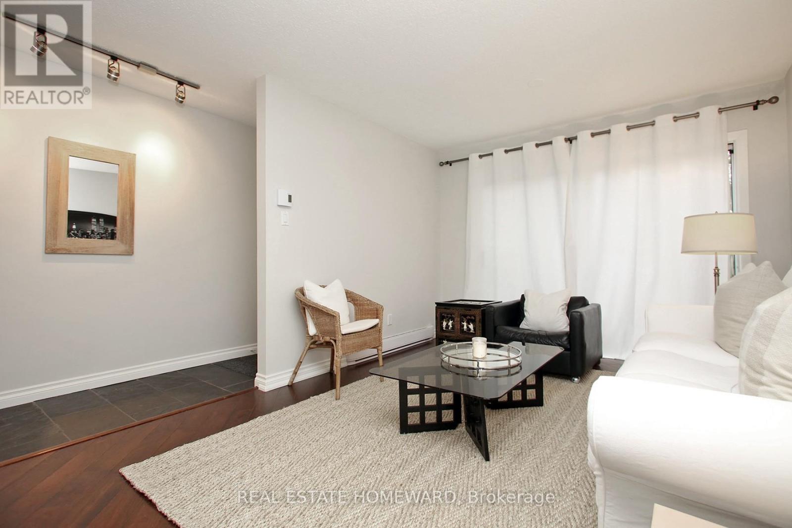50 Battenberg Avenue, Toronto, Ontario  M4L 1J8 - Photo 3 - E13540018