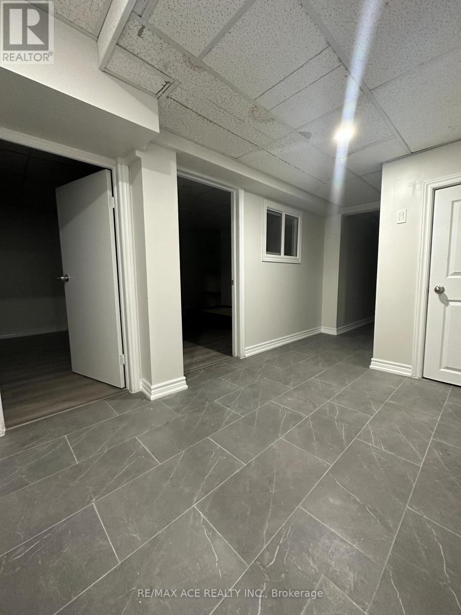 Bsmt - 23 Gemshaw Crescent, Toronto, Ontario  M1B 1L3 - Photo 3 - E13540092