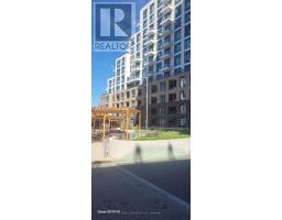 901 - 8 BEVERLEY GLEN BOULEVARD, Vaughan, Ontario