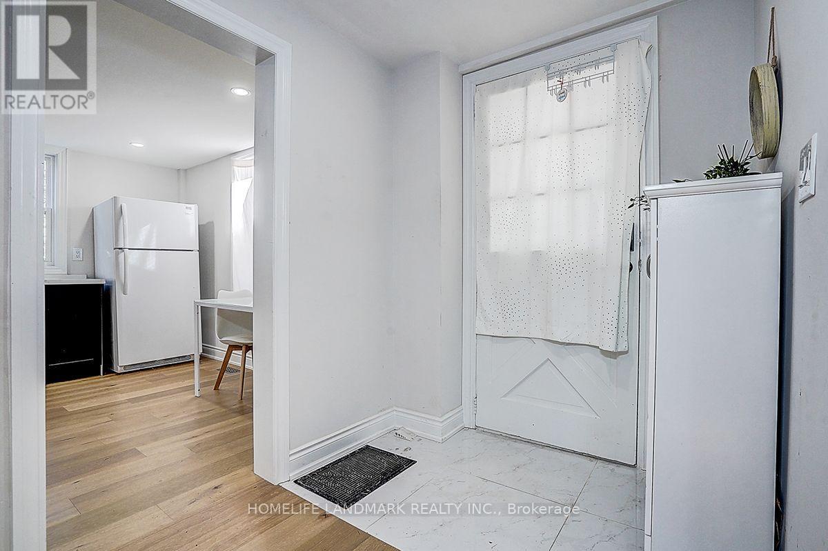 18846 Leslie Street, East Gwillimbury (Sharon), Ontario  L0G 1V0 - Photo 2 - N13539872