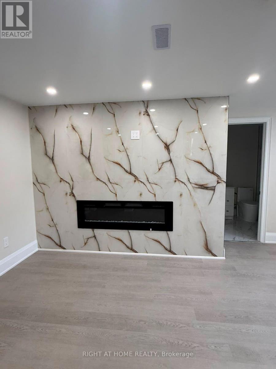 B - 2 Chesney Crescent, Vaughan, Ontario  L4H 4A7 - Photo 7 - N13539928