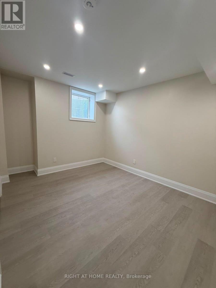 B - 2 Chesney Crescent, Vaughan, Ontario  L4H 4A7 - Photo 9 - N13539928