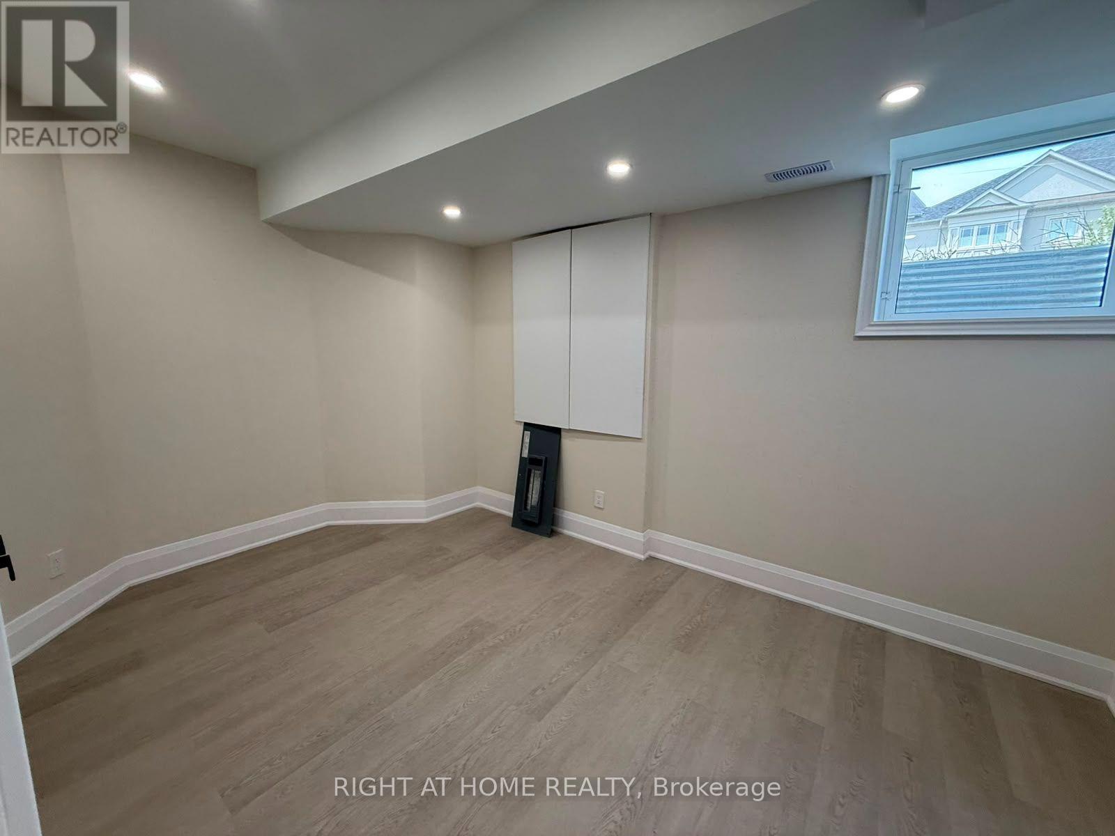 A - 2 Chesney Crescent, Vaughan, Ontario  L4H 4A7 - Photo 8 - N13539930