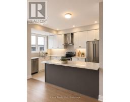 100 BEARBERRY ROAD, Springwater, Ontario