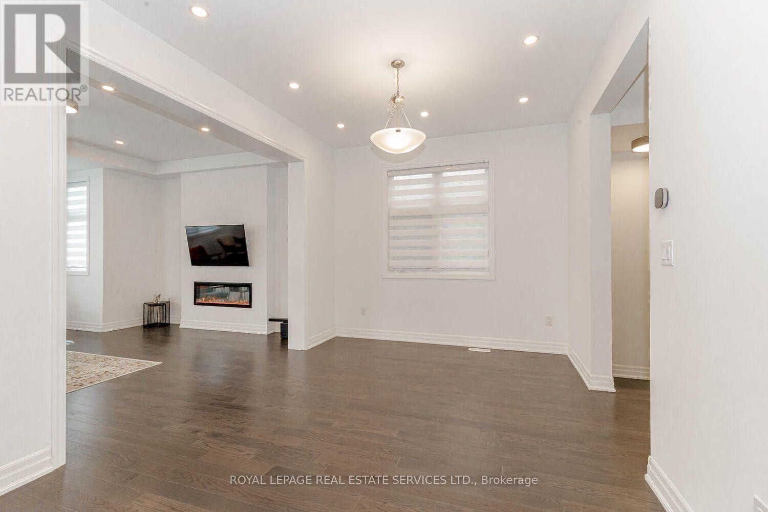 3334 Harasym Trail, Oakville, Ontario L6M 5N6 - Photo 7 - W13539844