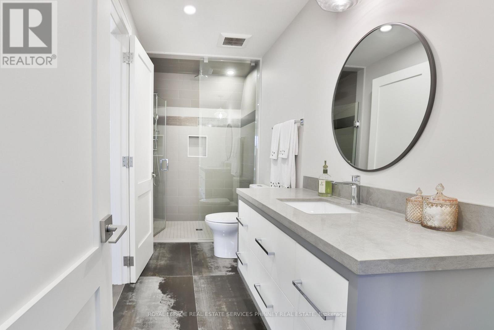 6 Iroquois Avenue, Mississauga, Ontario  L5G 1M6 - Photo 27 - W13539920