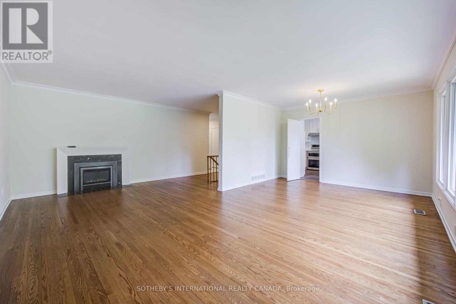 25 Abinger Crescent, Toronto, Ontario  M9B 2Y4 - Photo 10 - W13540072